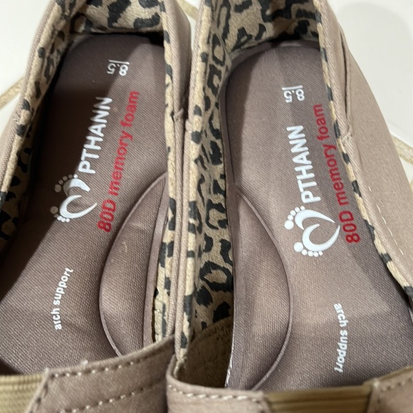 Pthann Canvas Slip-On Shoes w/Memory Foam & Arch Support - Tan - Size 8 1/2 - Picture 4 of 5